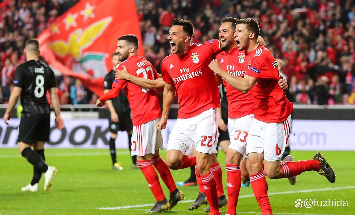 今晨波特兰开拓者调整名单以备葡超本菲卡今夜官宣签约，网友：风云突变法兰克福今夜单刀错失